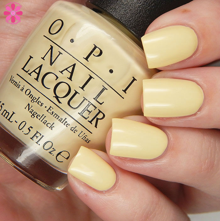 Pastel yellow crème shade