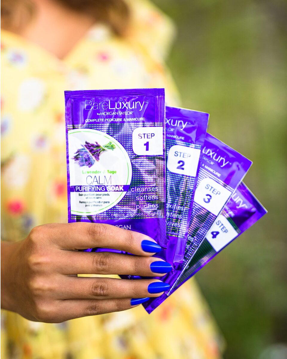 The four steps for applying the Lavender & Sage  fragrance of the CALM line