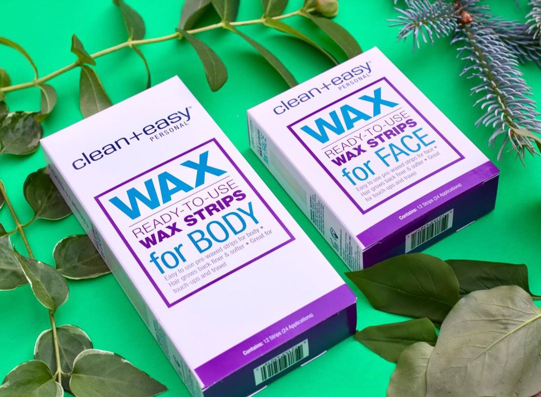 Wax Strips for face from Clean & Easy on a green background. Pot Wax