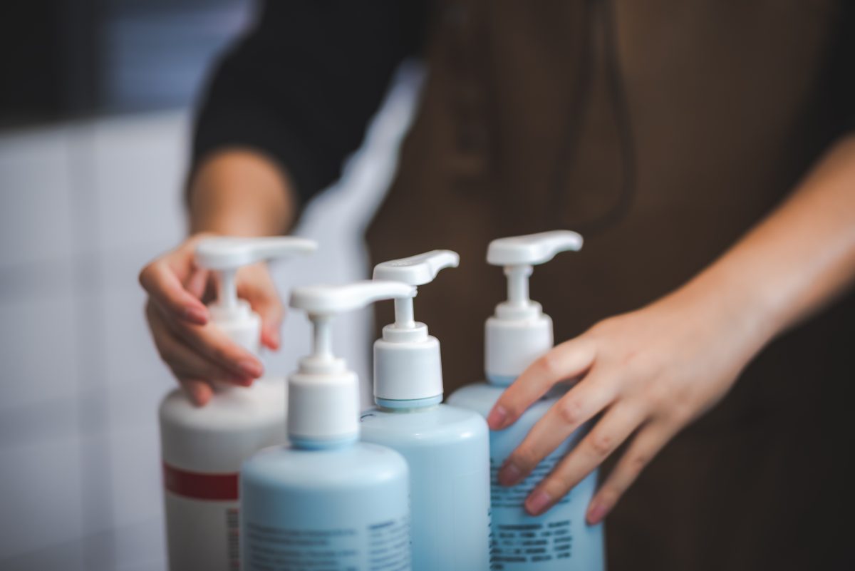 different wax cleaners types for spa and salon usage