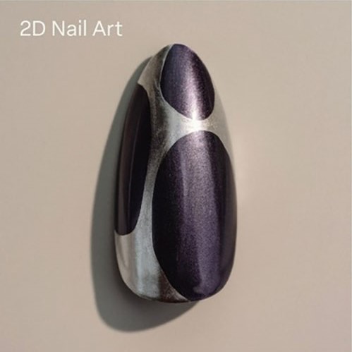 A single nail painted in dark purple from the Apres Silk Cover Collection, featuring intricate 2D nail art. The design includes abstract curved shapes in silver, creating a modern and elegant look. The detailed artistry highlights the versatility of the Apres Silk Cover polish for creative and stylish nail designs.