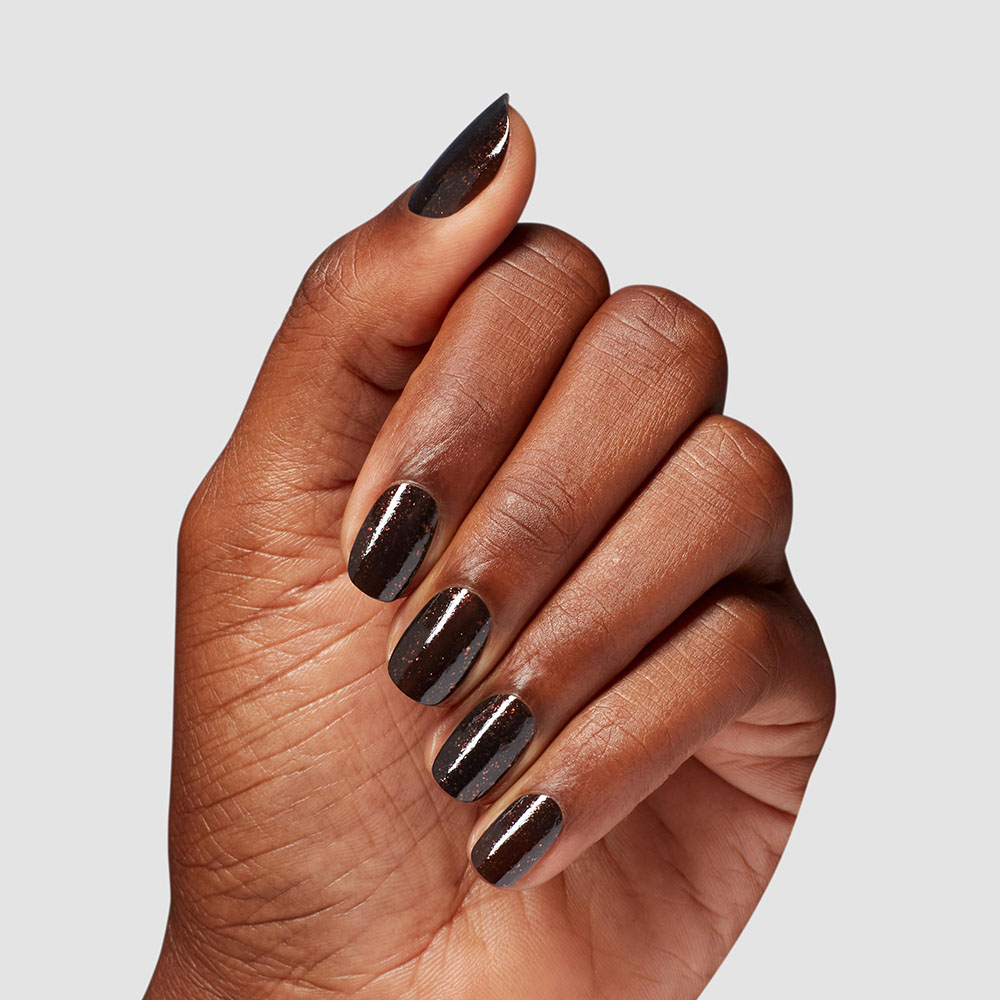 OPI Nail Lacquer Grunge Queen painted nails. Gelocolor. Nail polish.