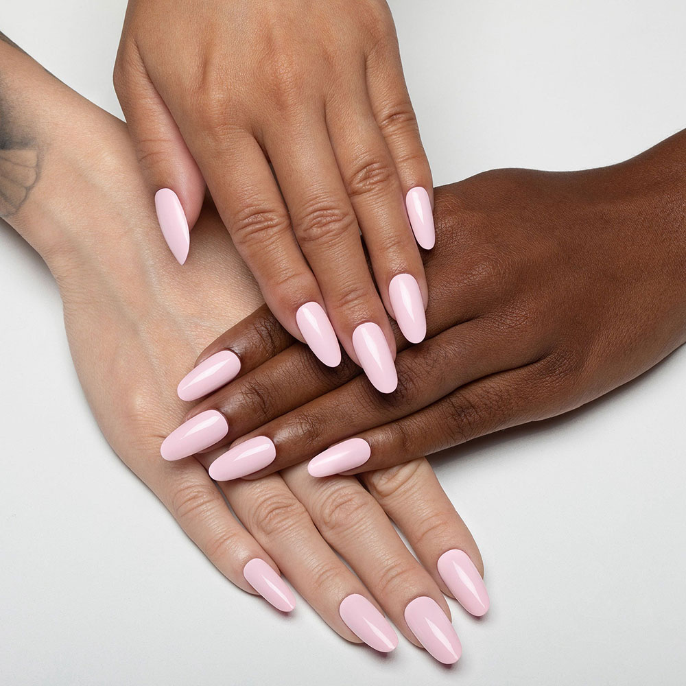 Apres Hema-Free Gel Couleur, TPO-free gel polish, professional gel system, HEMA-free nail polish. Apres Hema Free Gel Couleur 15 ml - Wild Lilac painted nails