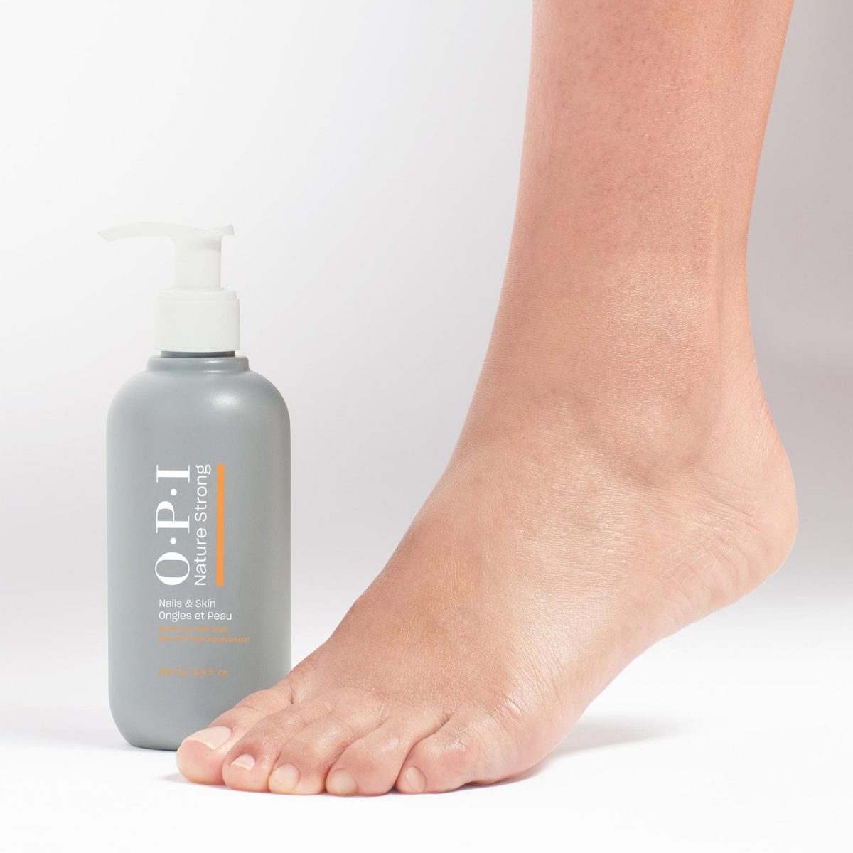 OPI Nature Strong Soften Up Pedi Soak for feet